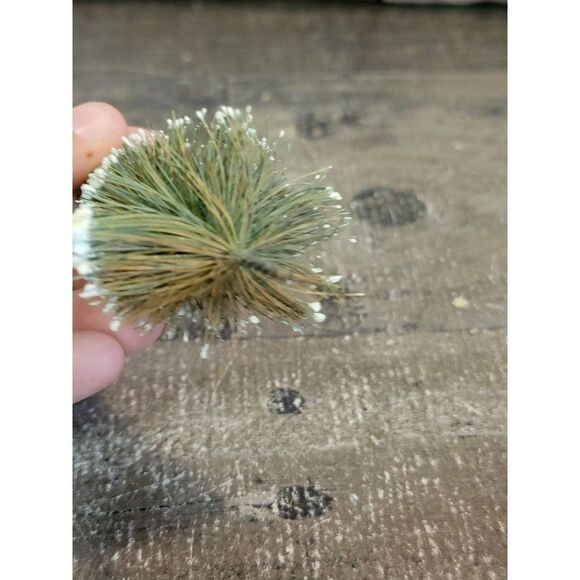 Xmas pine tree Snow Village accessory Decor figure - Picture 4 of 4